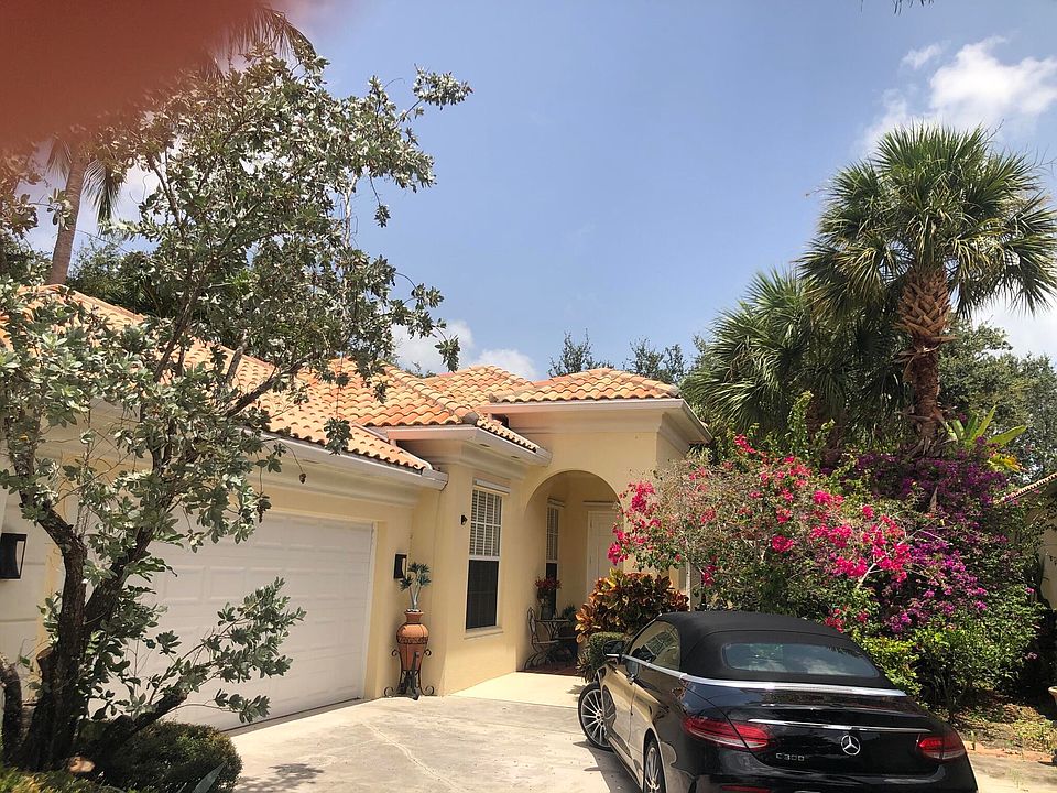 1st image of 4601 Hammock Circle