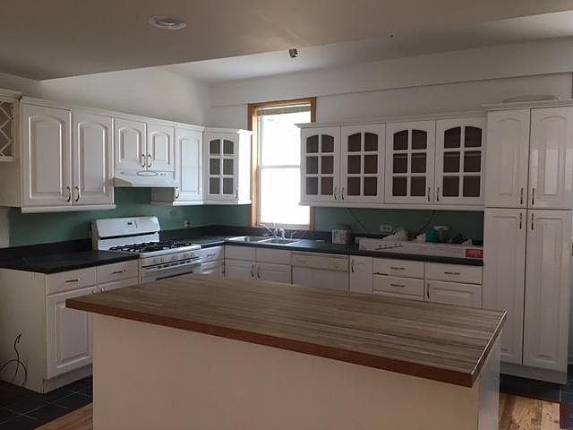 1st image of 3453 N Bell Ave #Coach