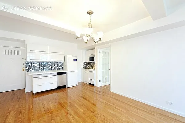 Rented by Compass | media 36