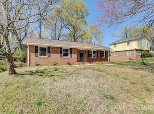 2901 Flintridge Dr, Charlotte, NC 28212