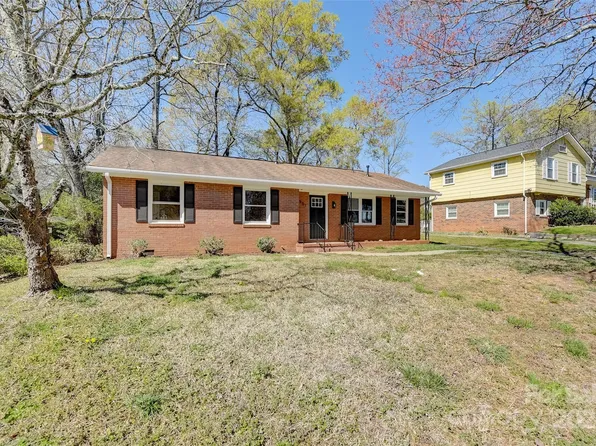 2901 Flintridge Dr, Charlotte, NC 28212