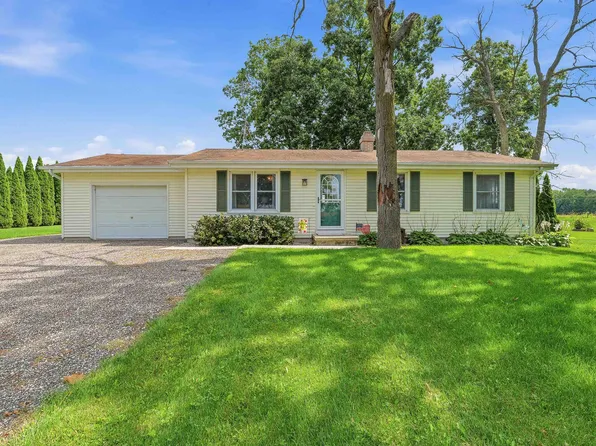 N5473 Grandwood Dr, Fond Du Lac, WI 54937