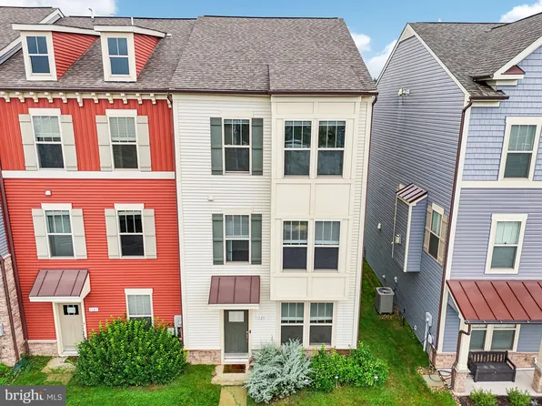 1125 Lawler Dr, Frederick, MD 21702