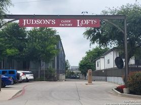 831 S Flores St, San Antonio, TX
