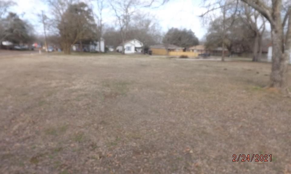 1st image of 216 S 11th Ave