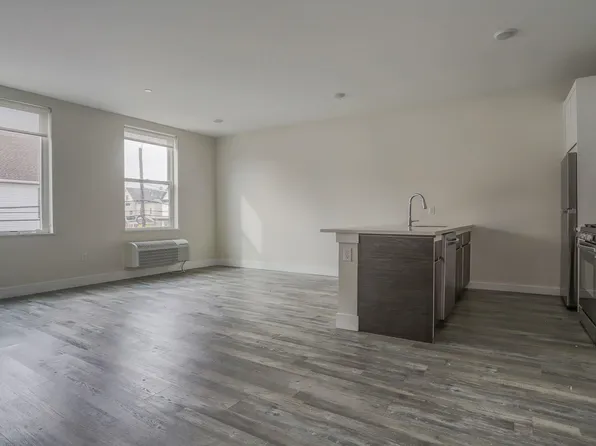 140 Avenue B image 1 of 15