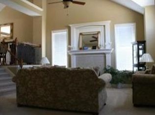 1515 Blue Skye Ln, Raymore, MO 64083