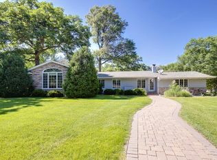 1425 Trollhagen Dr, Minneapolis, MN 55421