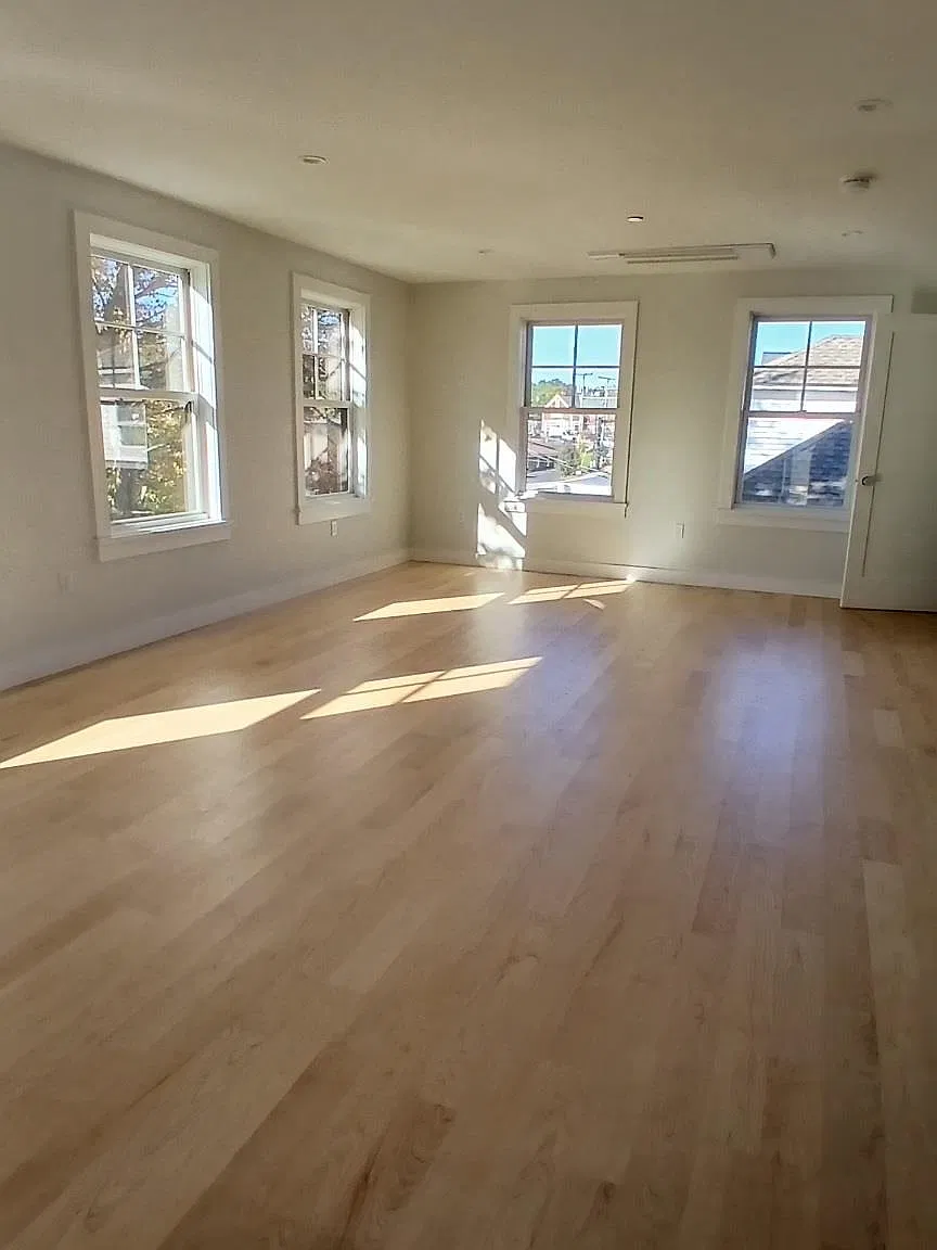 2 bed, 2.0 bath, 1100 sqft, $2,800 — Photo 2