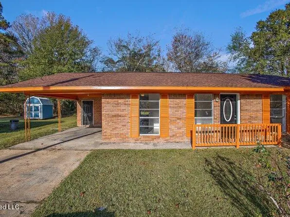 118 Austin Cir, Crystal Springs, MS 39059