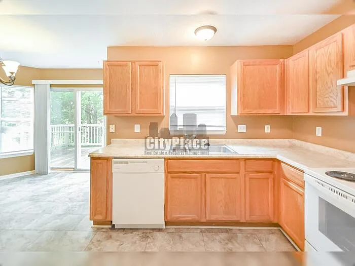4324 Blue Spruce Ct — Photo 14