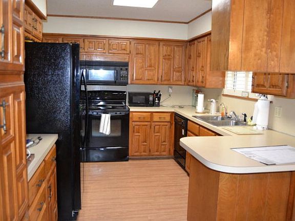 5th image of 3313 Clearview Dr