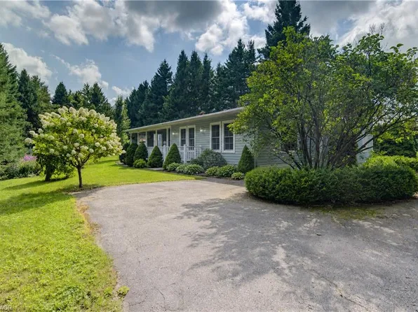 30 Grand Vista Dr, Wellington North, ON N0G 2L0