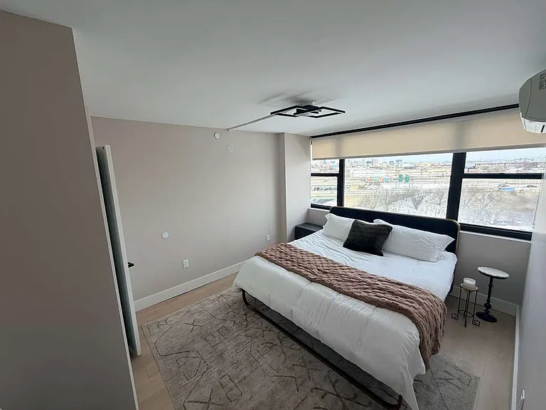 Cosmo 440 Luxury Apartments — Photo 10