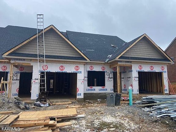 3rd image of 335 Jacksonian Way