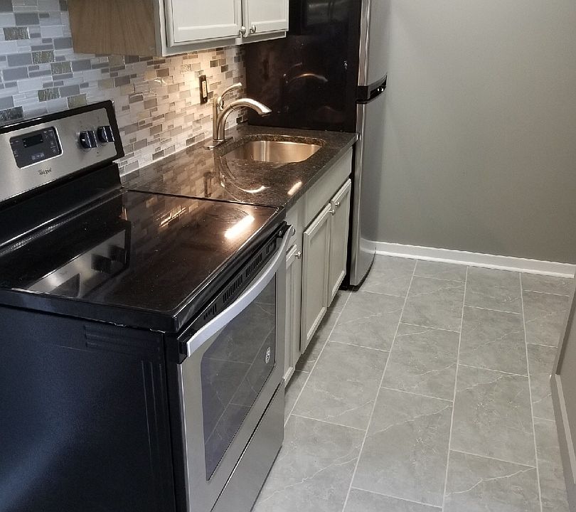 1st image of 426 2nd Ave SE #31