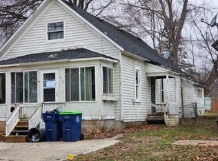 410 W Clinton St, Saint Charles, MI