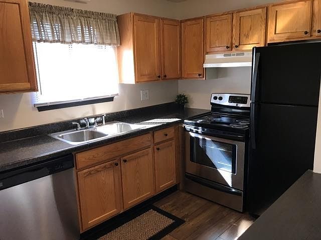 1st image of 457 E Spruce Dr