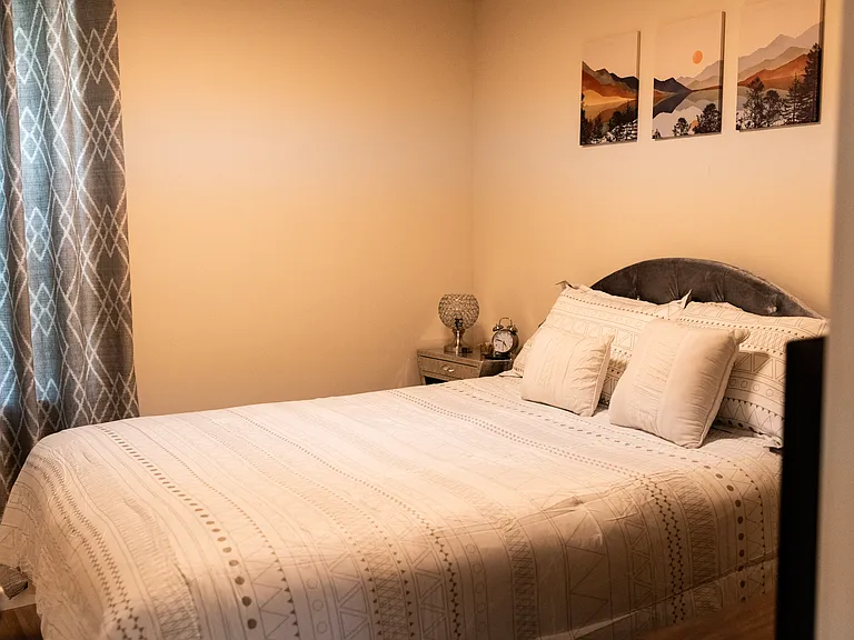 Queen Bed with sheets and pillows included