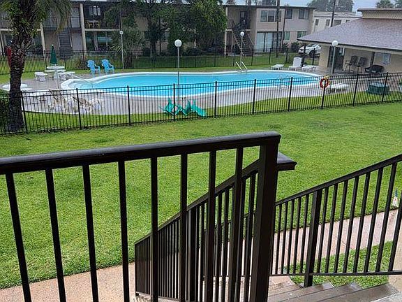 2nd image of 300 E Miracle Strip Pkwy #1C