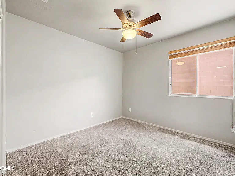 1119 E Pontiac Dr — Photo 18