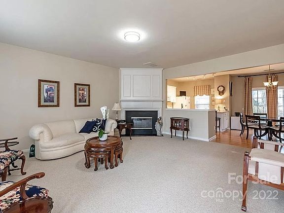 5th image of 2783 Thornbush Ct