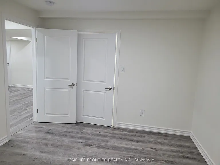 73 Bannister Rd E — Photo 1