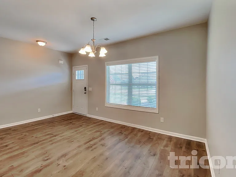 920 Stokewood Pl — Photo 5