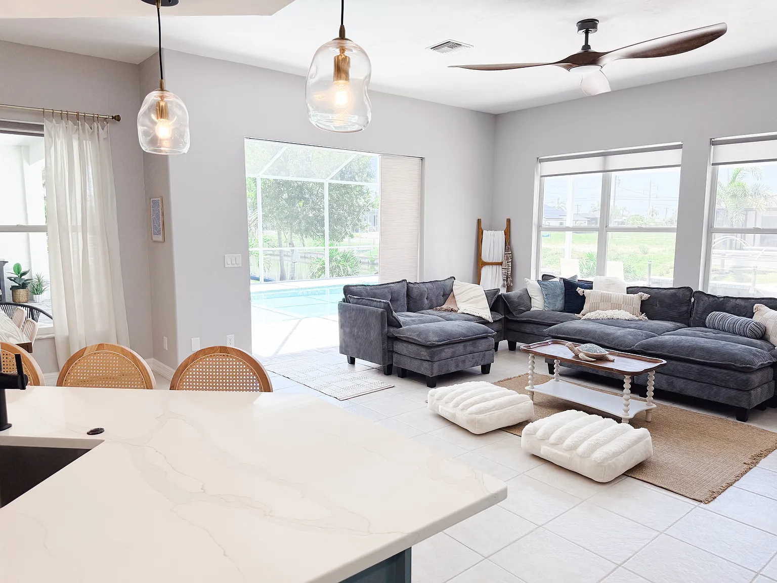 SW 29th Ter, Cape Coral — Photo 4