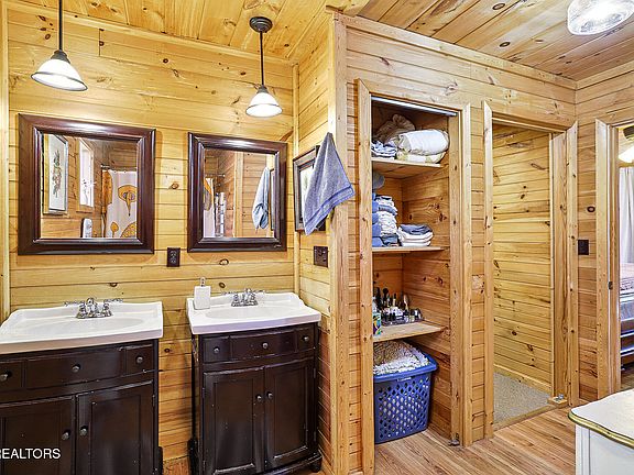 29th image of this home