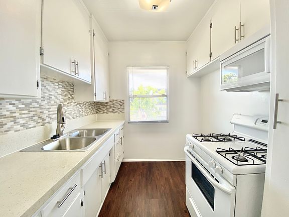 4th image of 8701 Olin St APT 7