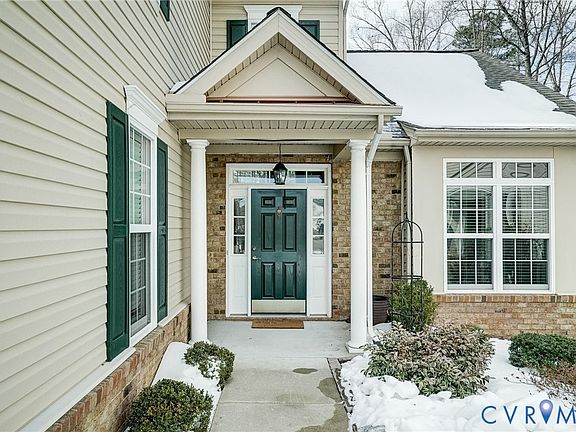 4th image of 5002 Lewisetta Dr