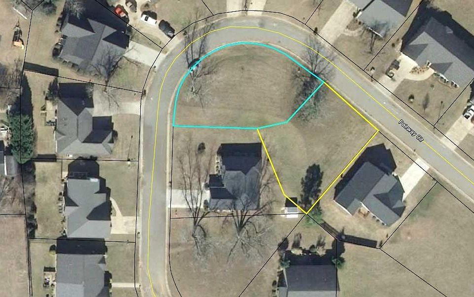 1st image of 232 Fairway Cir #27