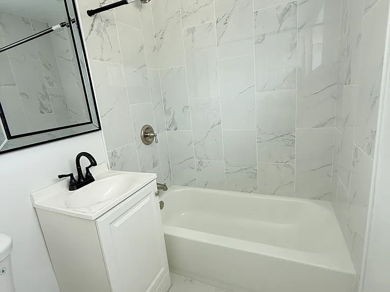 2754 W North Shore Ave #GS — Photo 8