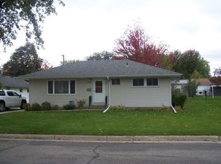 1216 Linn Ave, Owatonna, MN 55060