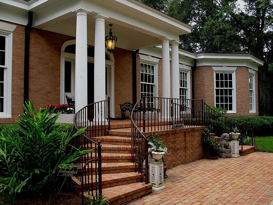 1st image of 2503 S Delwood Dr