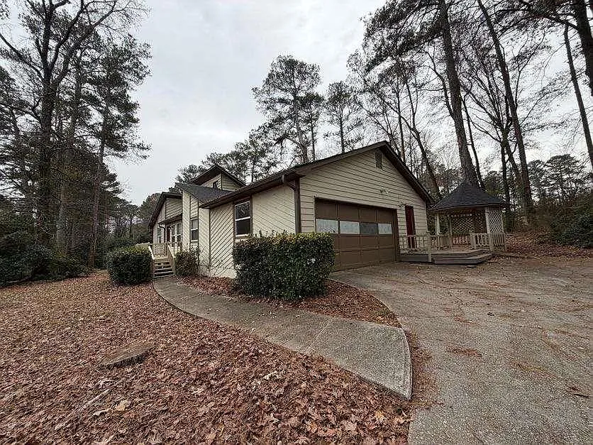 Building Photo - 804 Emerald Forest Cir