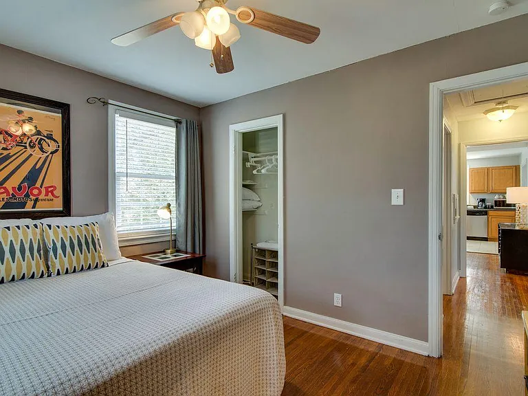 1709 Sherwood Ln — Photo 12