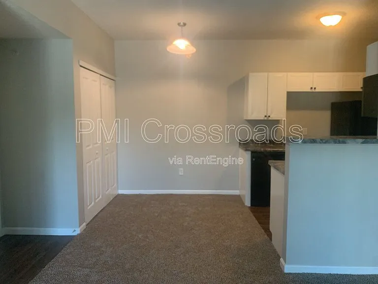 Jefferson Pointe — Photo 48