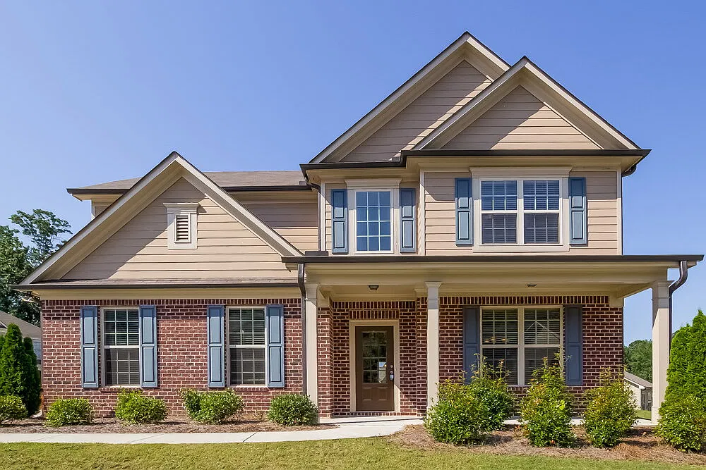 4 bed, 2.5 bath, 2216 sqft, $2,540 — Photo 1