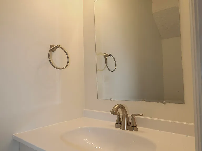 209 Mesa Ln — Photo 5