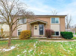 38695 Monmouth St, Westland, MI 48186
