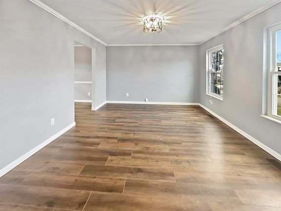 2nd image of 11921 Belgreen Ln