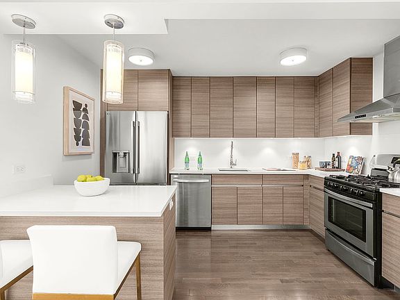 4th image of 333 E 34th St APT 2M