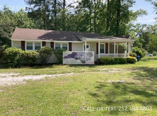 510 Charles St, Grifton, NC 28530
