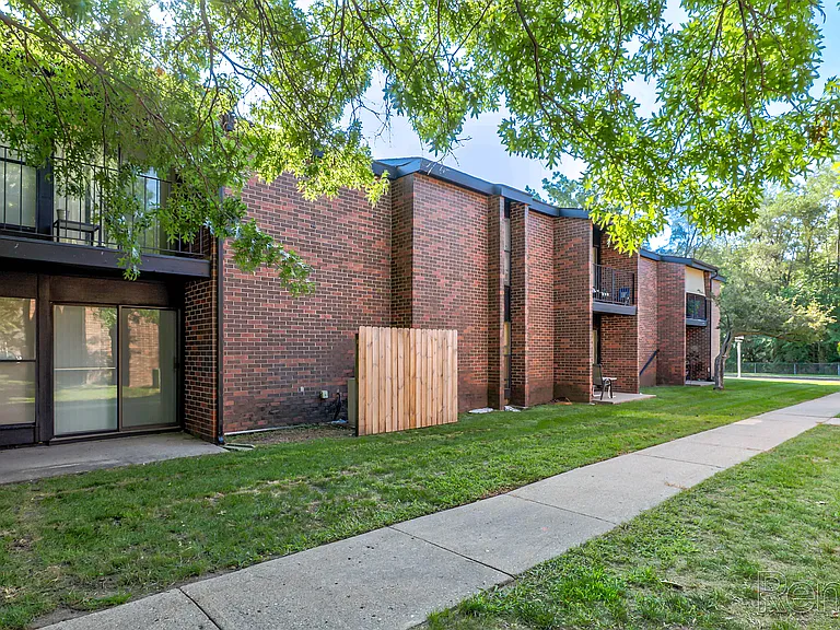 LaFonda Apartments — Photo 36