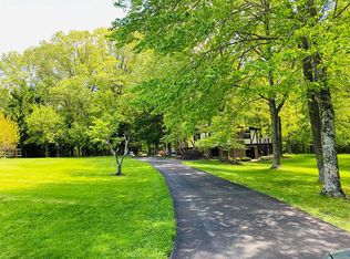 8121 Rondelay Ln, Fairfax Station, VA 22039