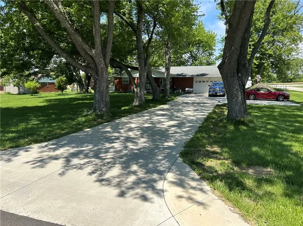 2305 Ross Rd, Tipp City, OH 45371
