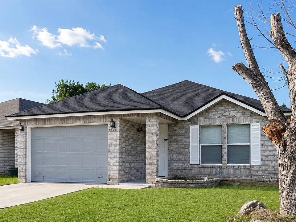 6839 Flatstone Pass