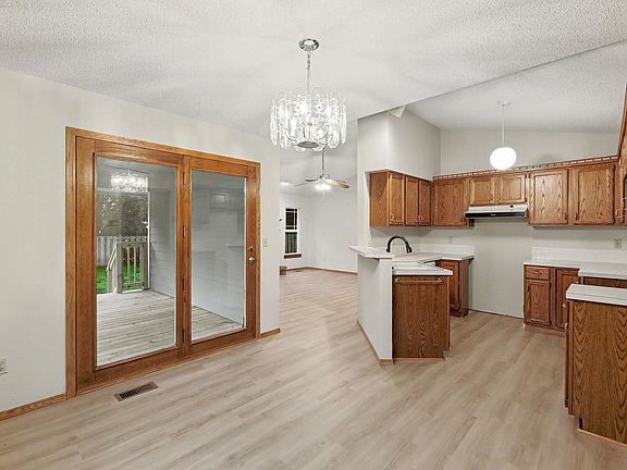 5th image of 10825 W Rolling Hills Dr